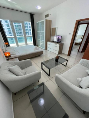 Spacious 1br, Prime location, Dubai Marina